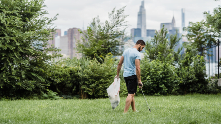 What is Plogging? 8 Tips You Should Know - Her Digital Coffee