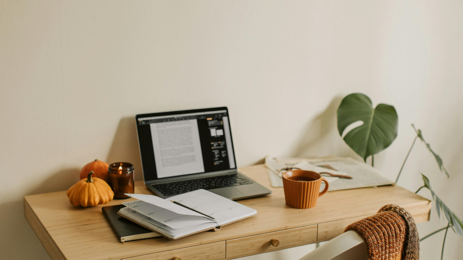 How to Create a Realistic Daily Routine This Fall - Her Digital Coffee